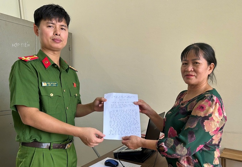 Công an xã Hợp Tiến: Nhanh chóng giúp người dân nhận lại 200 triệu đồng chuyển khoản nhầm